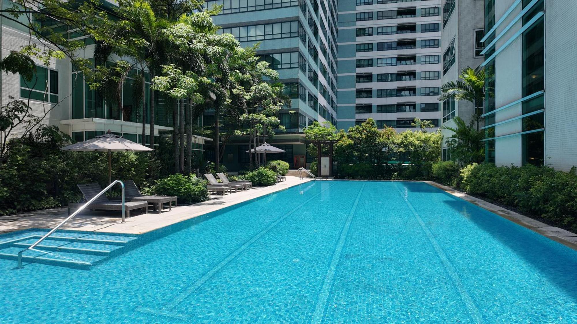 Aruga Apartments By Rockwell Makati Макати Экстерьер фото
