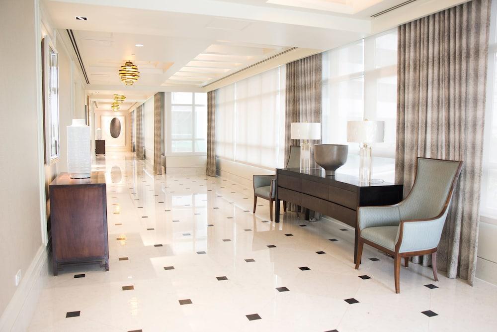 Aruga Apartments By Rockwell Makati Макати Экстерьер фото